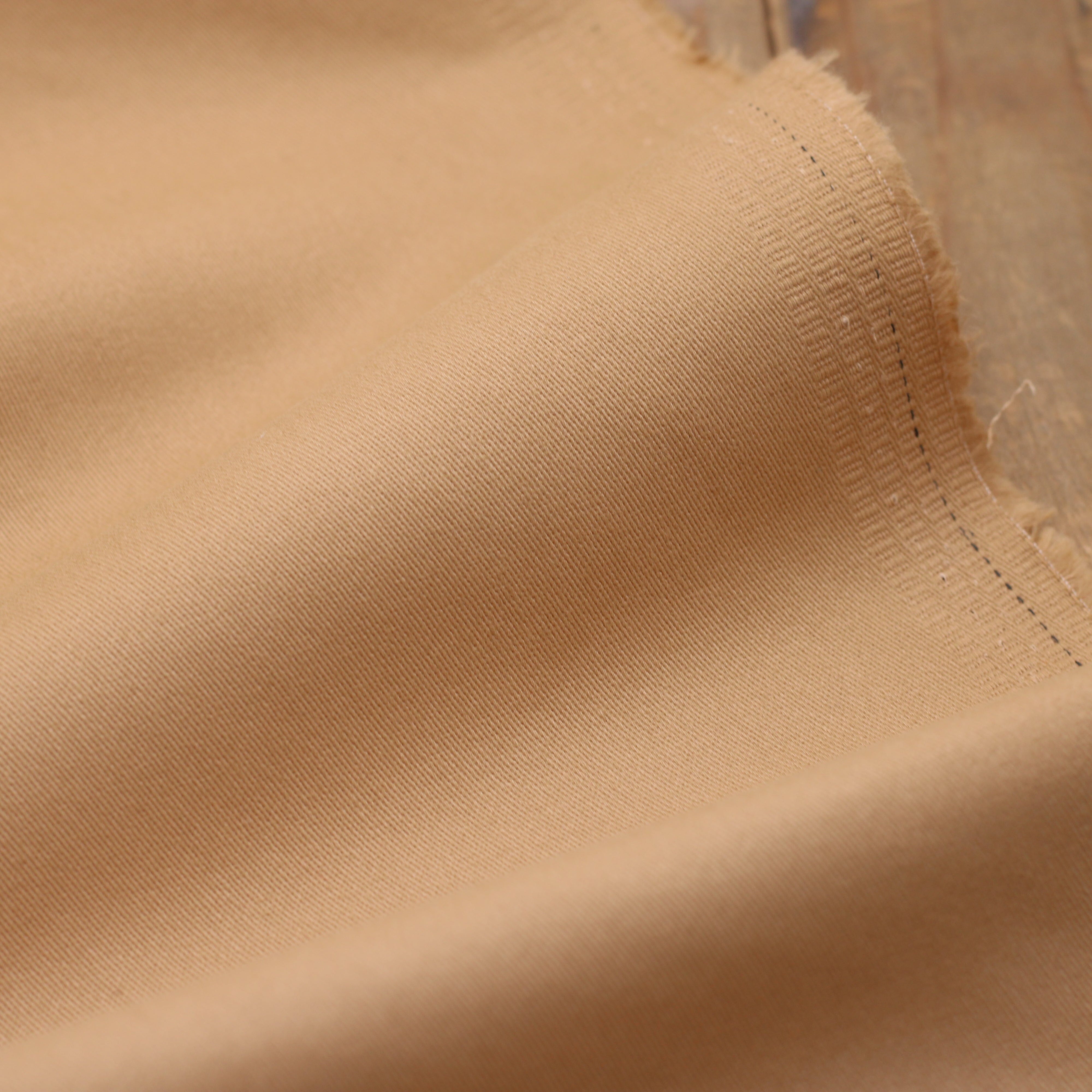 Tissu Twill de coton brossé stretch - CHINO - Camel (Vendu par 10cm) Tissus Sélection Gaspard & Léonie | Gaspard et Léonie Tissus en ligne et Mercerie à Toulouse