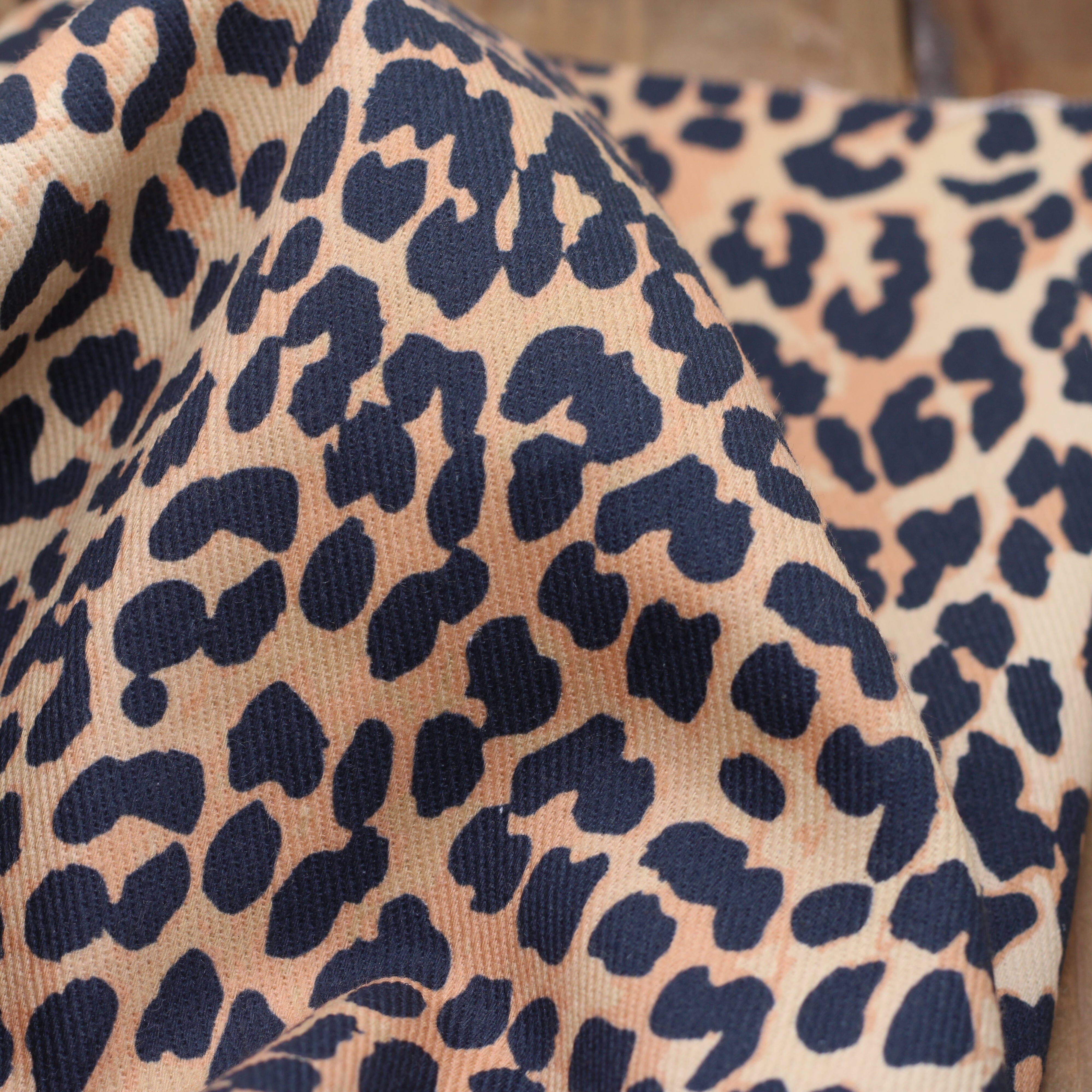 Tissu Twill de coton LEOPARD (Vendu par 10cm) Tissus Sélection Gaspard & Léonie | Gaspard et Léonie Tissus en ligne et Mercerie à Toulouse