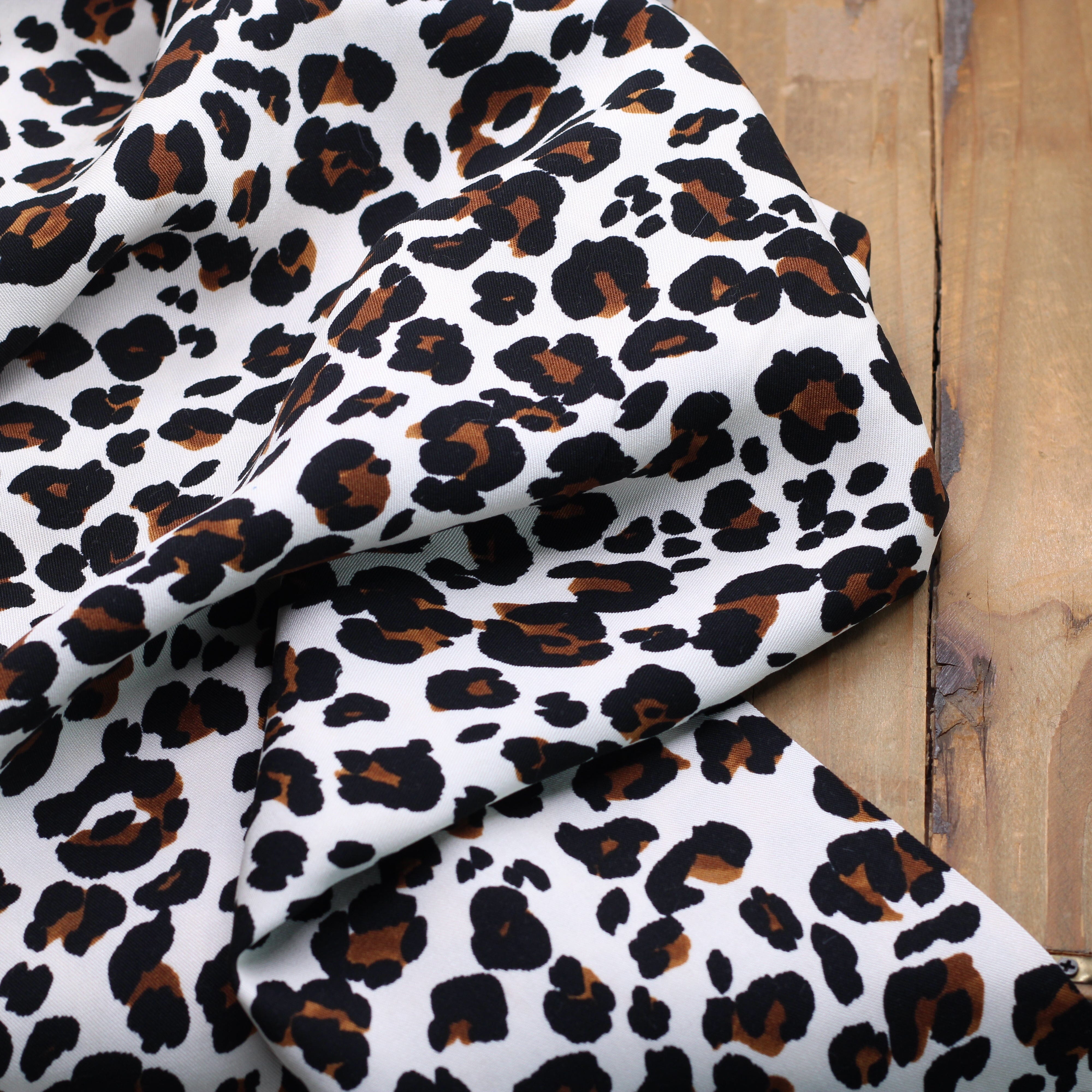 Tissu Twill de viscose - LEOPARD - Ecru (Vendu x10cm) Tissus Sélection Gaspard & Léonie | Gaspard et Léonie Tissus en ligne et Mercerie à Toulouse