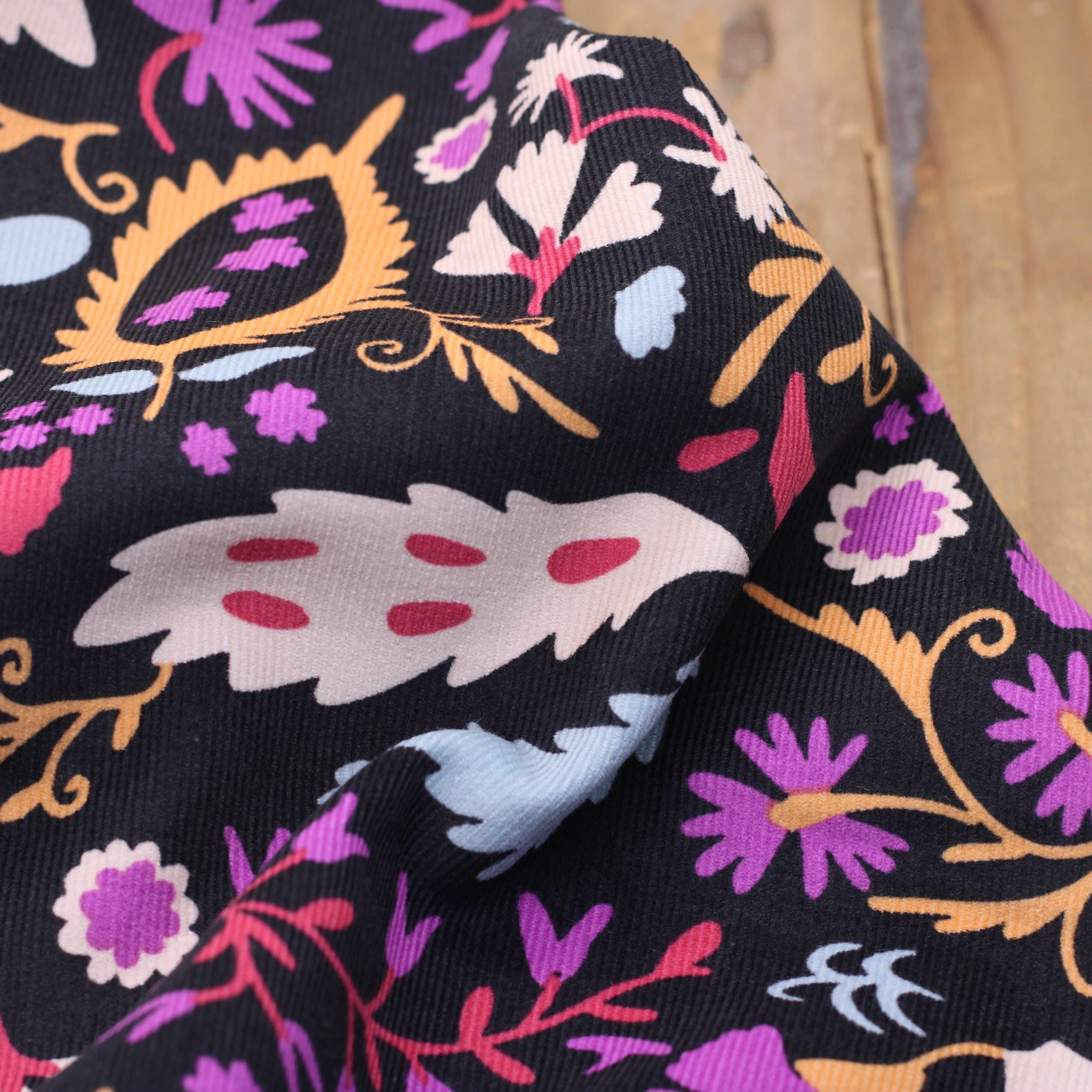 Tissu Velours milleraies - ALIO - Violet/Noir (vendu x10cm) Tissus DOMOTEX | Gaspard et Léonie Tissus en ligne et Mercerie à Toulouse