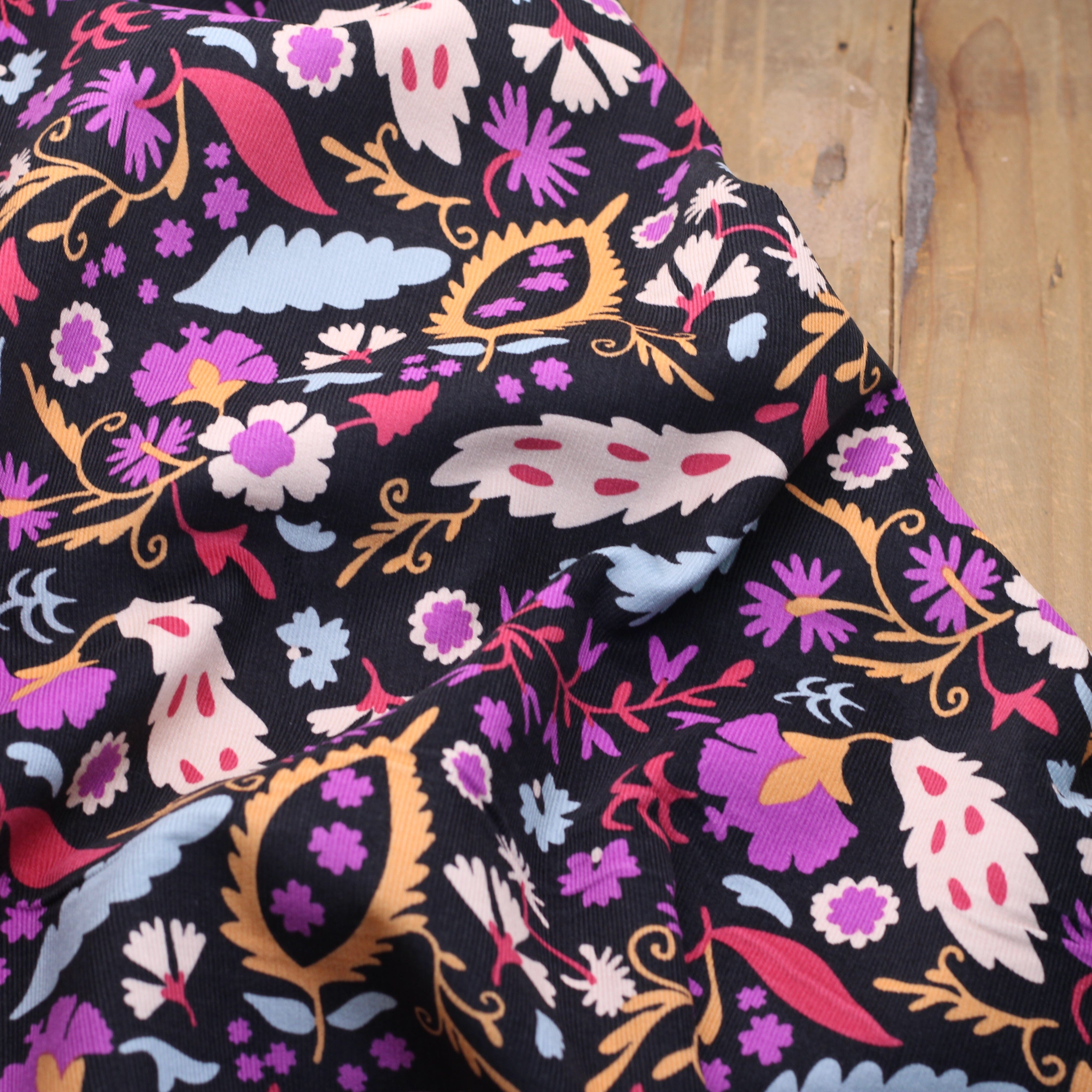 Tissu Velours milleraies - ALIO - Violet/Noir (vendu x10cm) Tissus DOMOTEX | Gaspard et Léonie Tissus en ligne et Mercerie à Toulouse