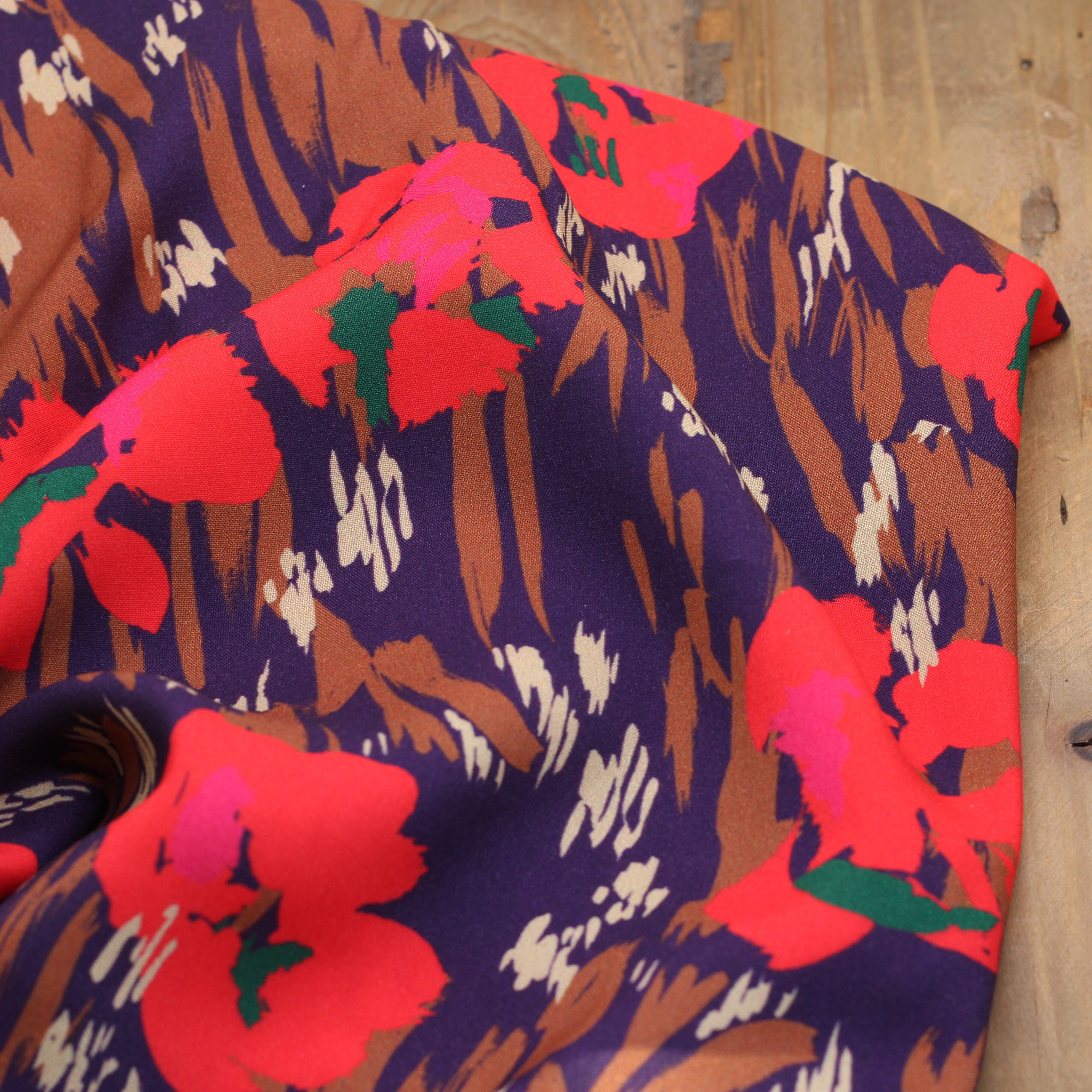 Tissu Viscose - AMAYA - Violet/Rouge (Vendu par 10cm) Tissus Sélection Gaspard & Léonie | Gaspard et Léonie Tissus en ligne et Mercerie à Toulouse