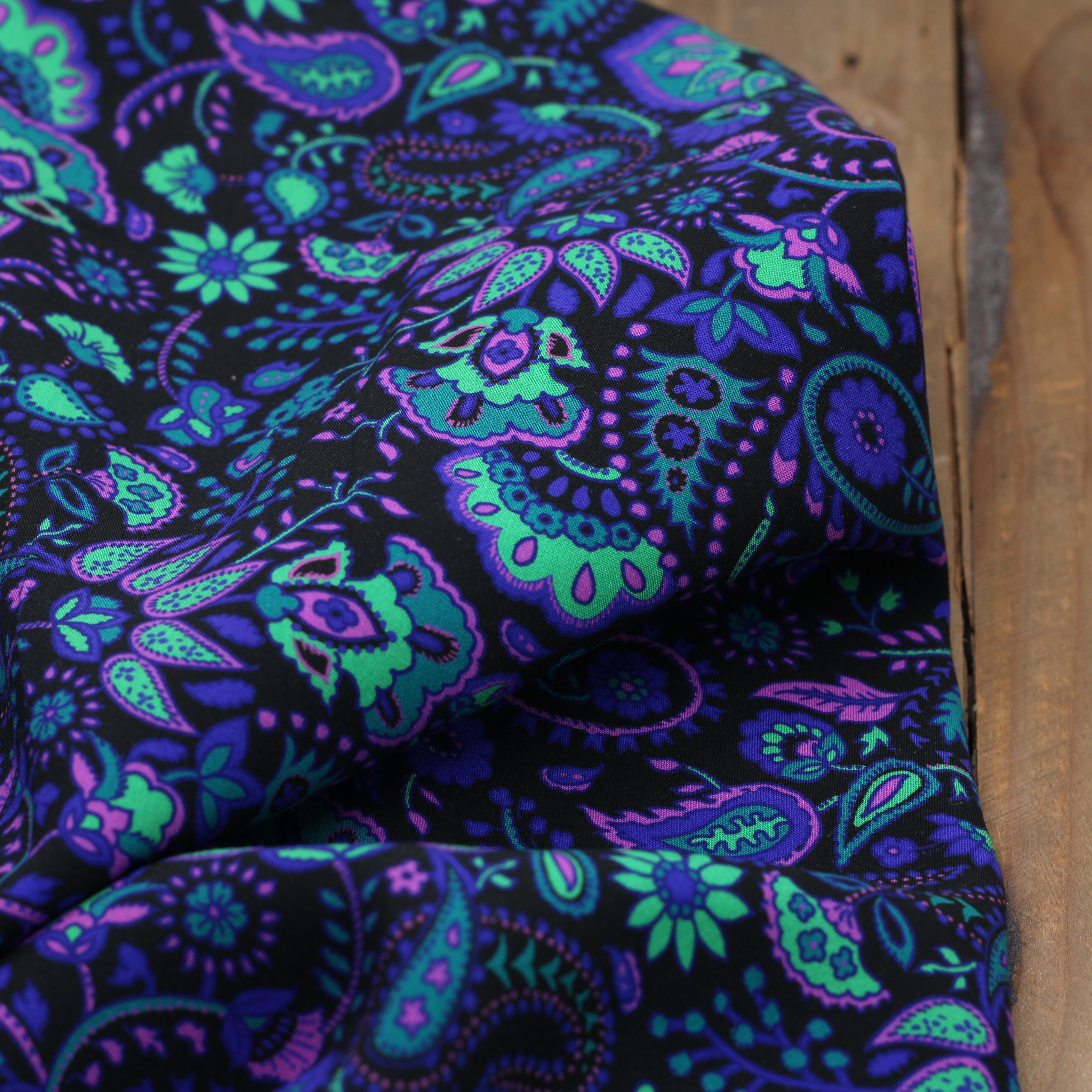 Tissu Viscose - CACHEMIA - Noir (vendu x10cm) Tissus Sélection Gaspard & Léonie | Gaspard et Léonie Tissus en ligne et Mercerie à Toulouse