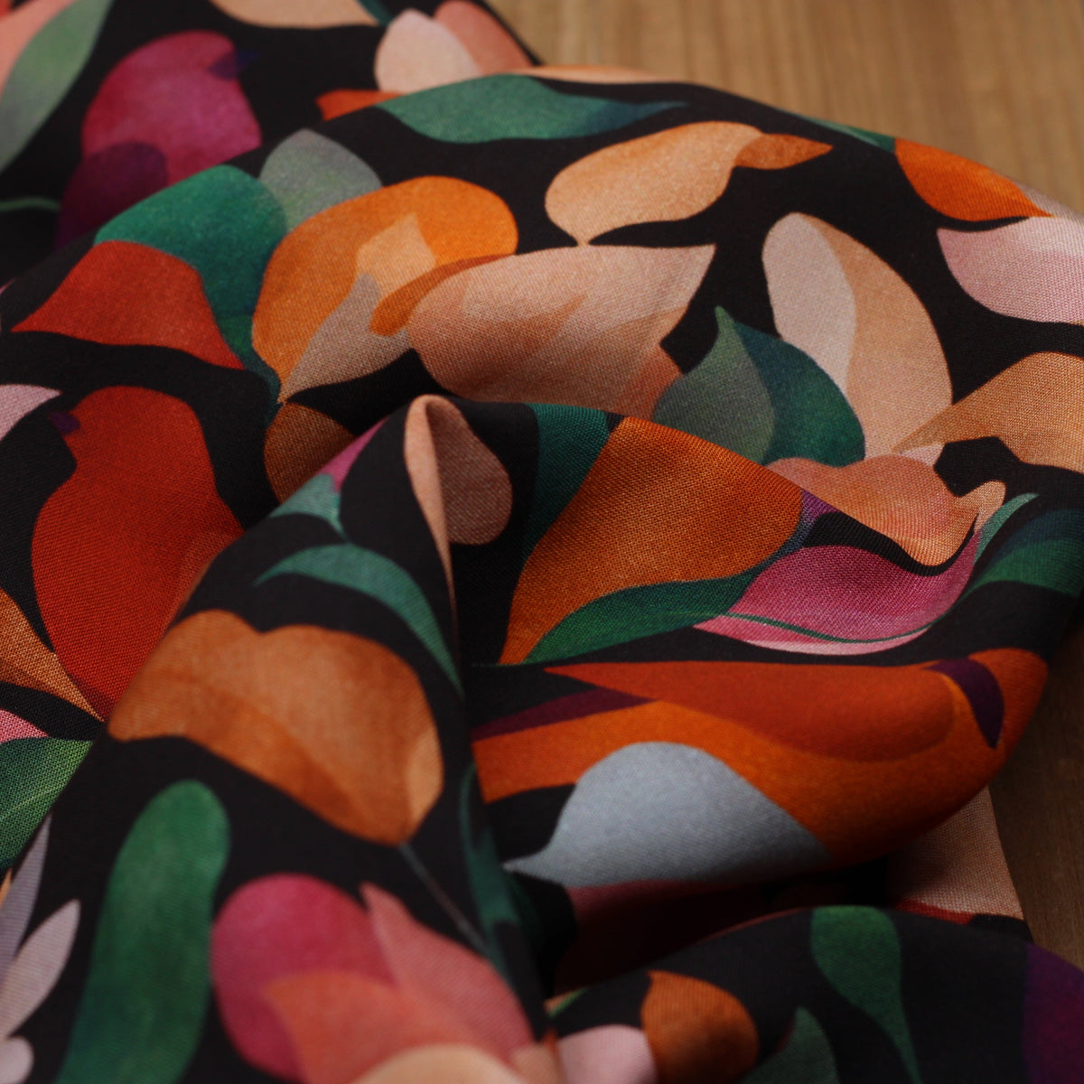 Tissu Viscose - CALIDIRS - Chocolat/orange (Vendu par 10cm) Tissus DOMOTEX | Gaspard et Léonie Tissus en ligne et Mercerie à Toulouse