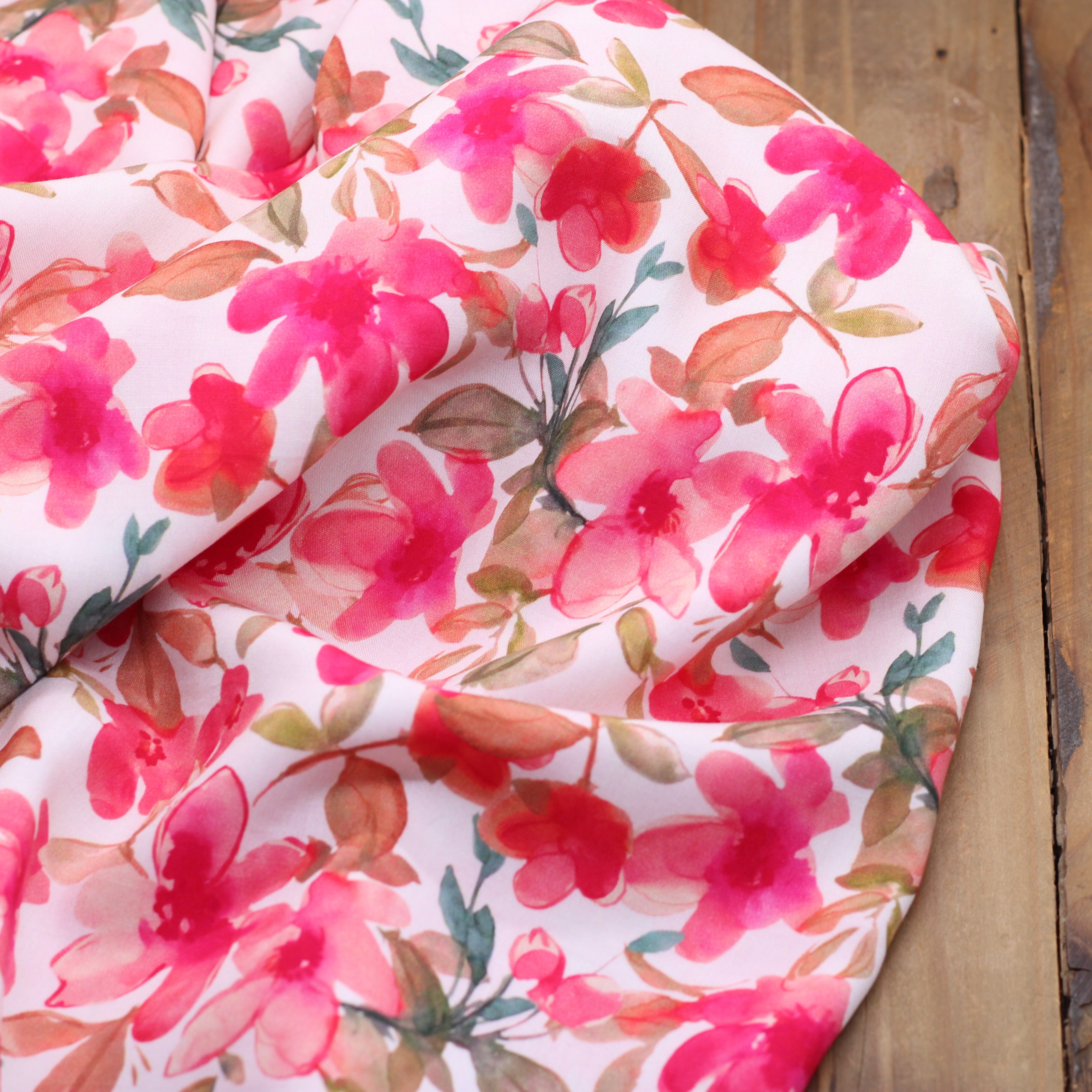 Tissu Viscose Fleurie - CATARINA - Blanc (vendu x10cm) Tissus Sélection Gaspard & Léonie | Gaspard et Léonie Tissus en ligne et Mercerie à Toulouse