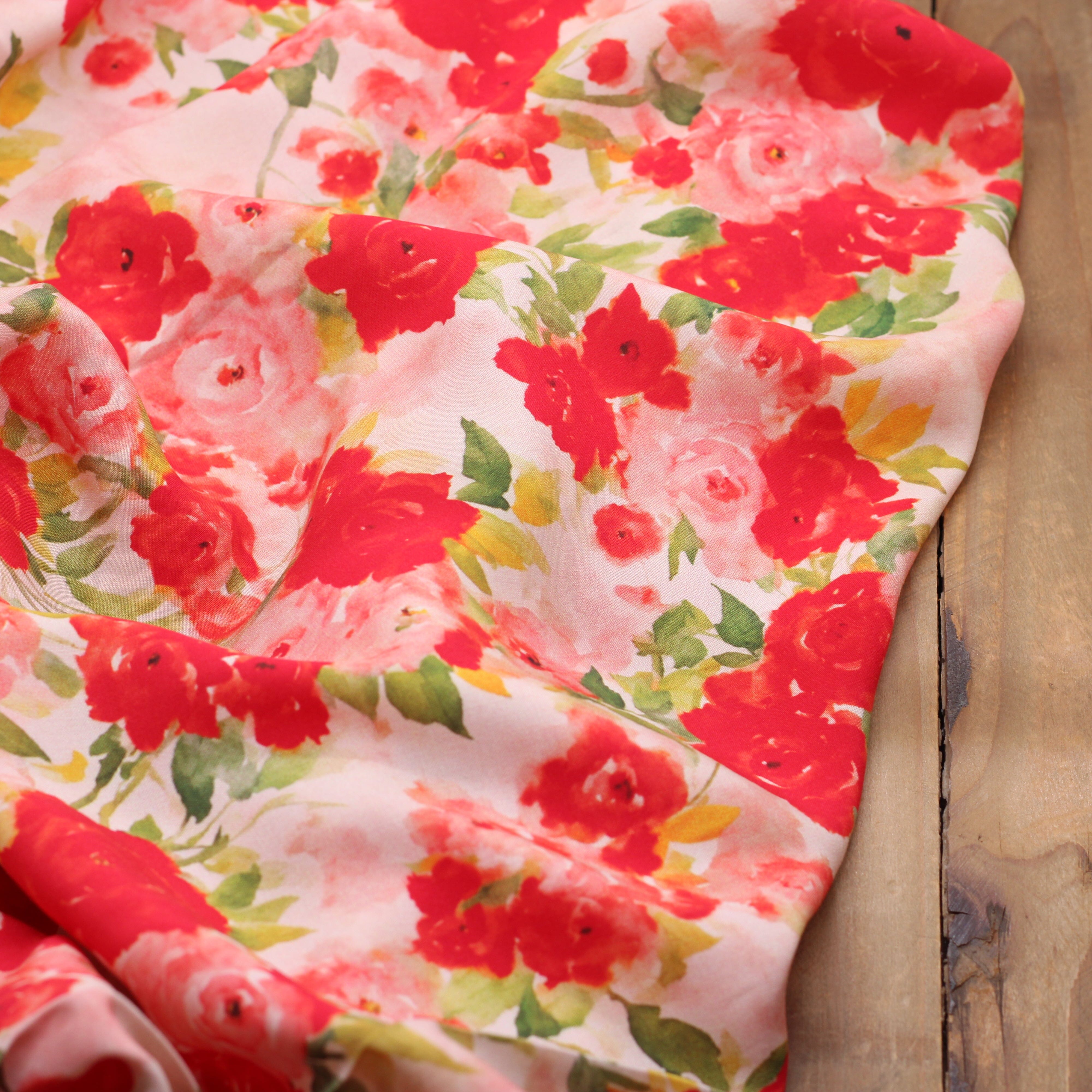 Tissu Viscose - FLOWERS - Rouge (vendu x10cm) Tissus Sélection Gaspard & Léonie | Gaspard et Léonie Tissus en ligne et Mercerie à Toulouse