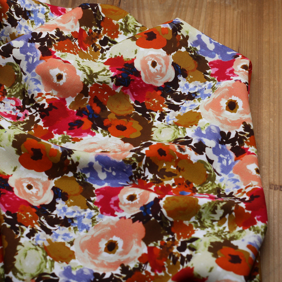 Tissu Viscose - GINEVGFRA - Rose/Bronze (Vendu par 10cm) Tissus DOMOTEX | Gaspard et Léonie Tissus en ligne et Mercerie à Toulouse