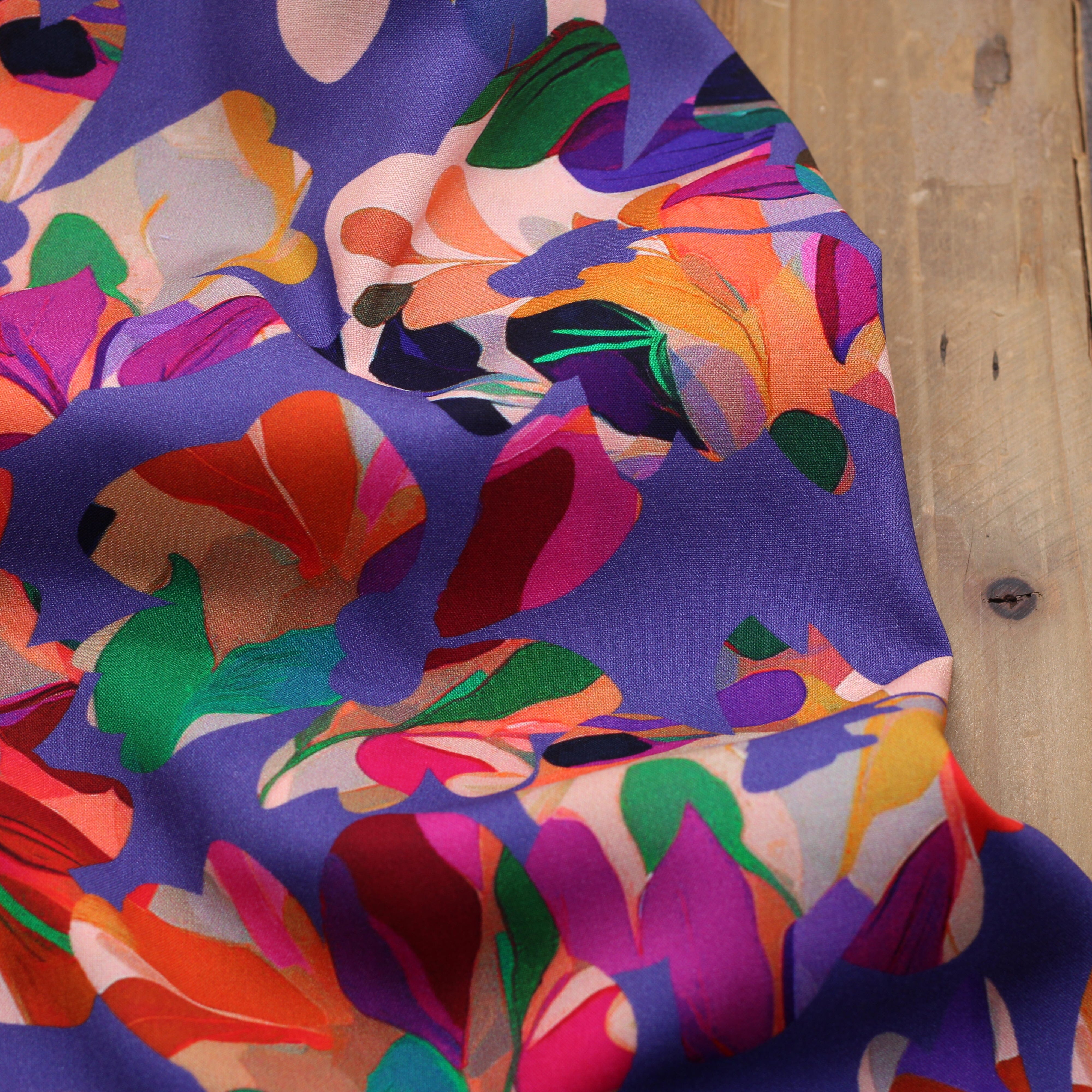 Tissu Viscose - MACHA - Bleu/Rose (Vendu par 10cm) Tissus Sélection Gaspard & Léonie | Gaspard et Léonie Tissus en ligne et Mercerie à Toulouse