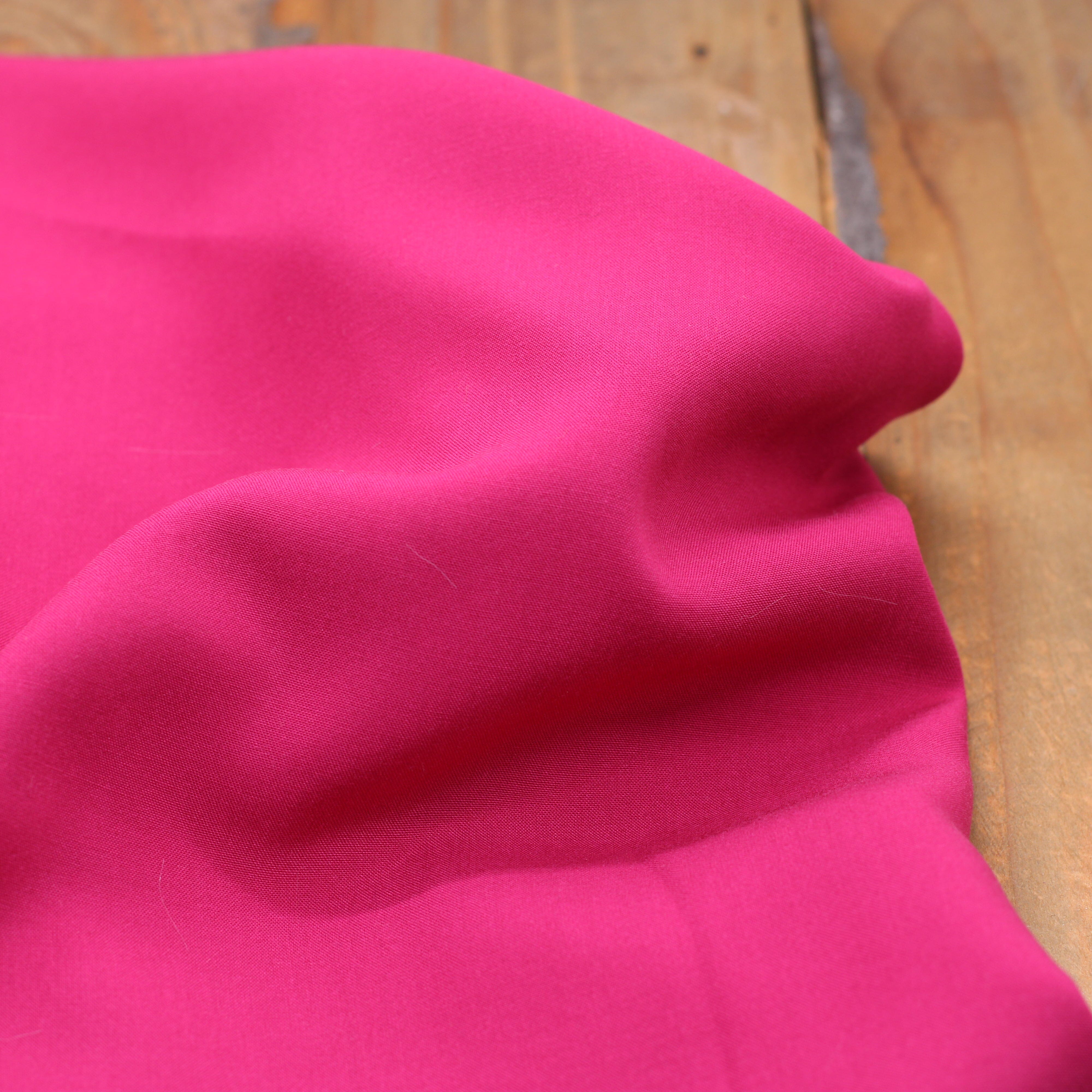 Tissu Viscose Unie - Rose Framboise (Vendu x10cm) Tissus Sélection Gaspard & Léonie | Gaspard et Léonie Tissus en ligne et Mercerie à Toulouse