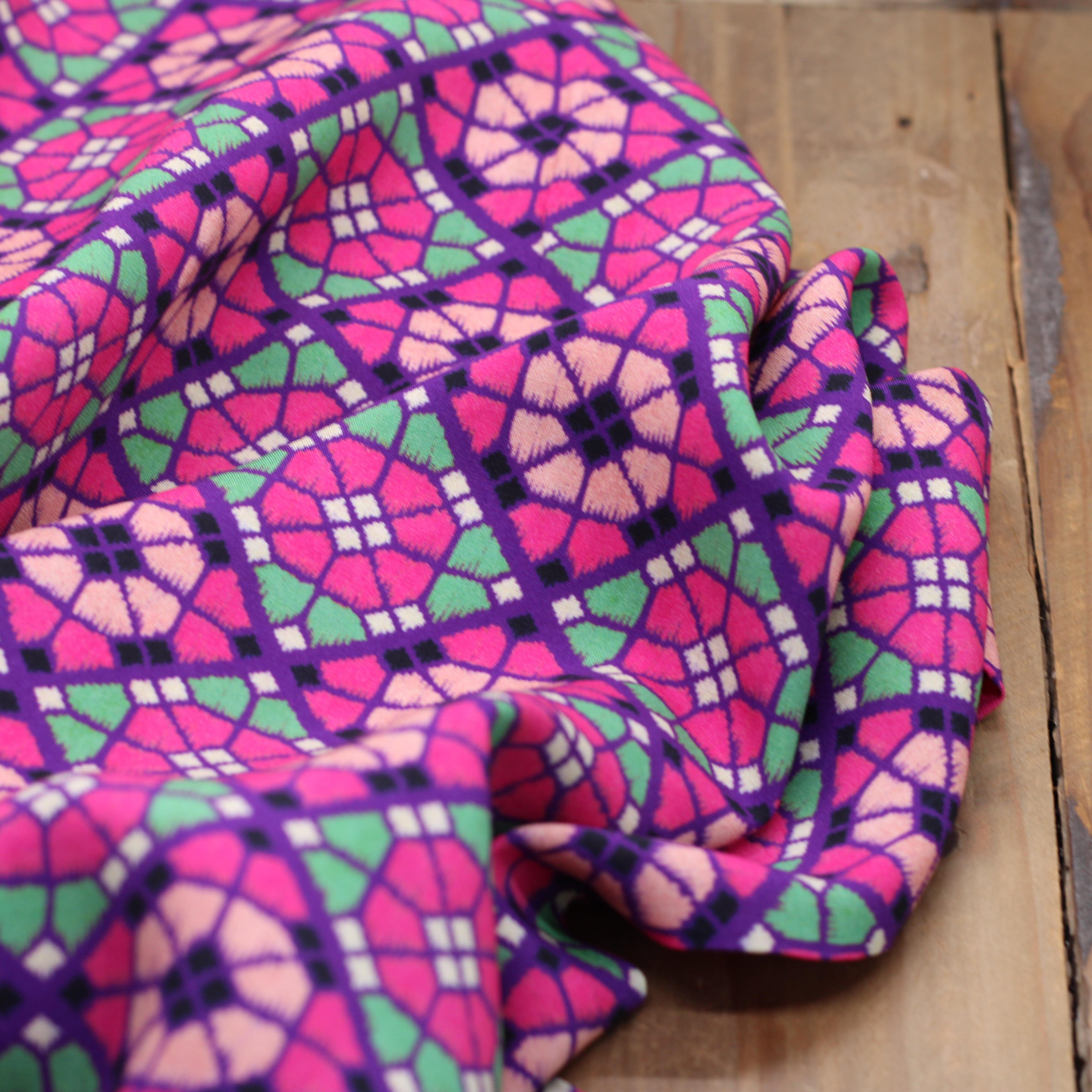 Tissu Viscose - VIA - Fuchsia/vert (vendu x10cm) Tissus Sélection Gaspard & Léonie | Gaspard et Léonie Tissus en ligne et Mercerie à Toulouse