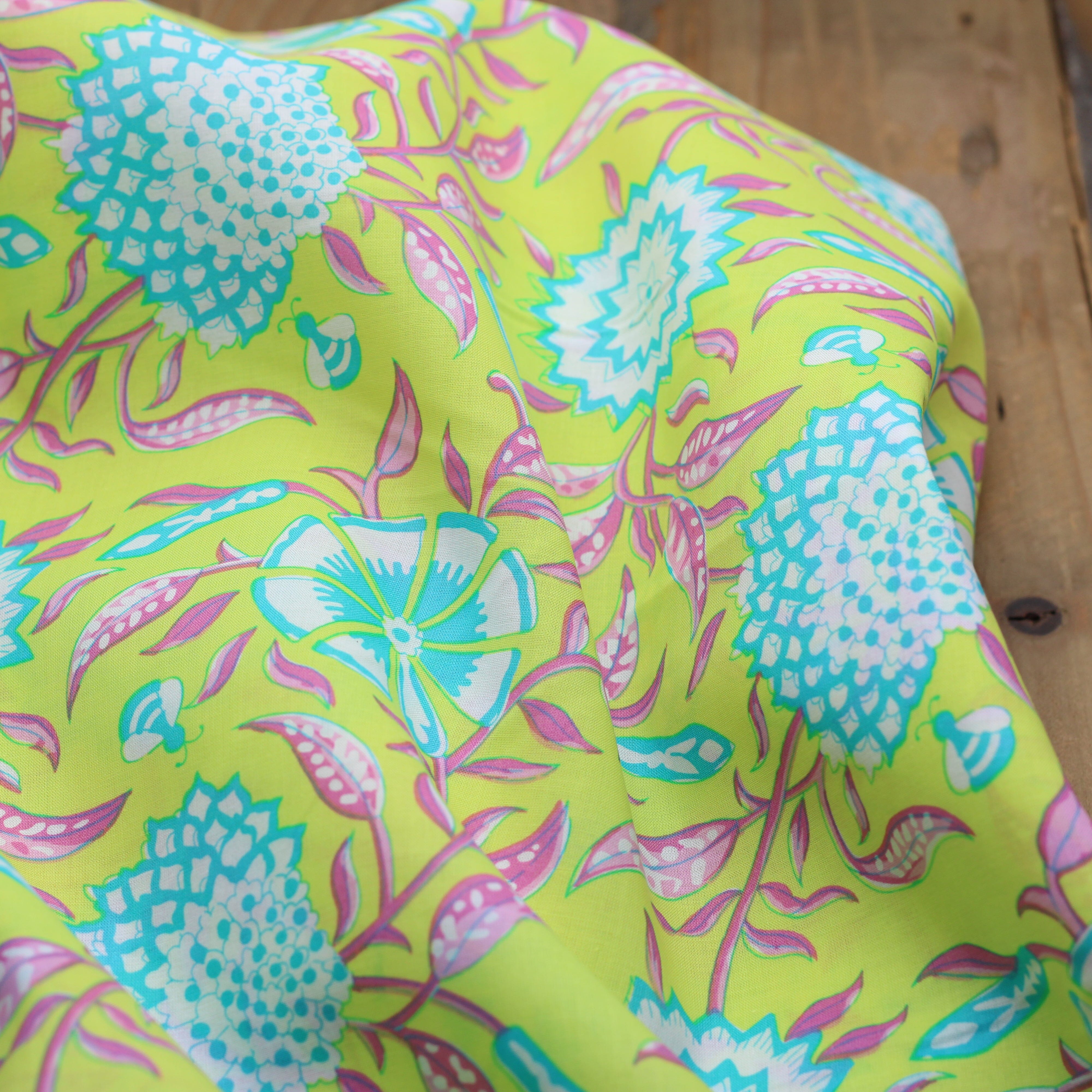 Tissu Voile de coton fleuri - YELLOW FLOWER - Jaune/vert (Vendu x10cm) Tissus Sélection Gaspard & Léonie | Gaspard et Léonie Tissus en ligne et Mercerie à Toulouse