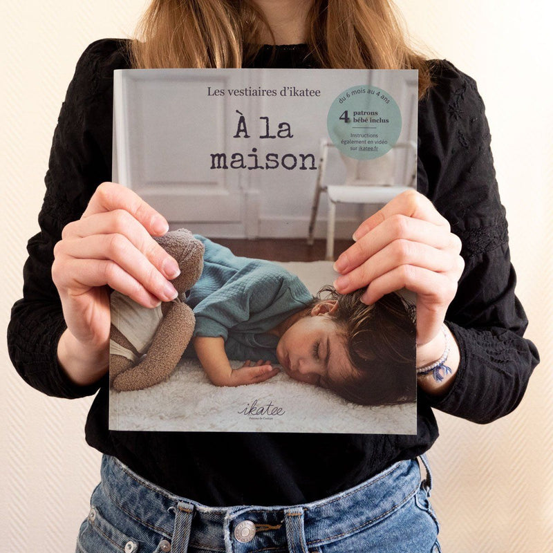A LA MAISON Livre patrons de couture Librairie Ikatee | Gaspard et Léonie Tissus Mercerie Toulouse