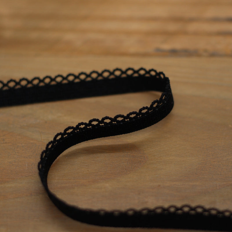 Elastique Dentelle lingerie 10mm - Noir (vendu x10cm) Mercerie Sélection Gaspard & Léonie | Gaspard et Léonie Tissus en ligne et Mercerie à Toulouse
