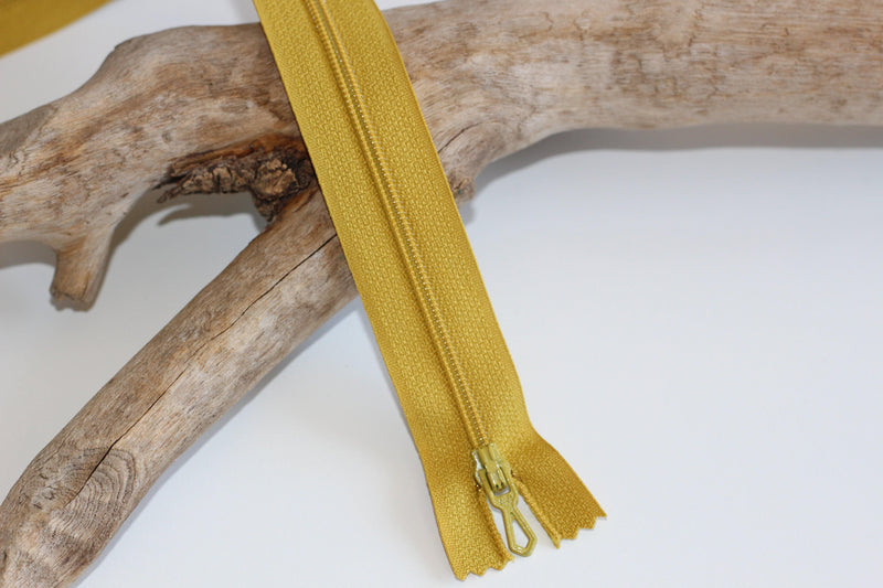 Fermeture Eclair Spirale Jaune Anis- Non Séparable Z51 685 - L'atelier de Gaspard et Léonie