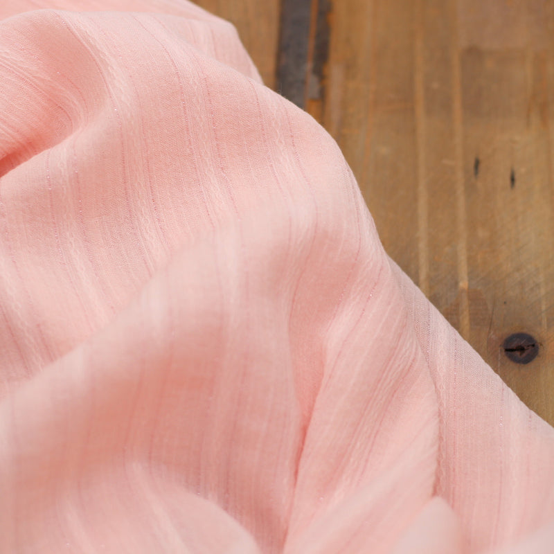 Tissu coton brodé LENORA - Lurex argent - Rose Saumoné (Vendu x10cm) Tissus Sélection Gaspard & Léonie | Gaspard et Léonie Tissus en ligne et Mercerie à Toulouse
