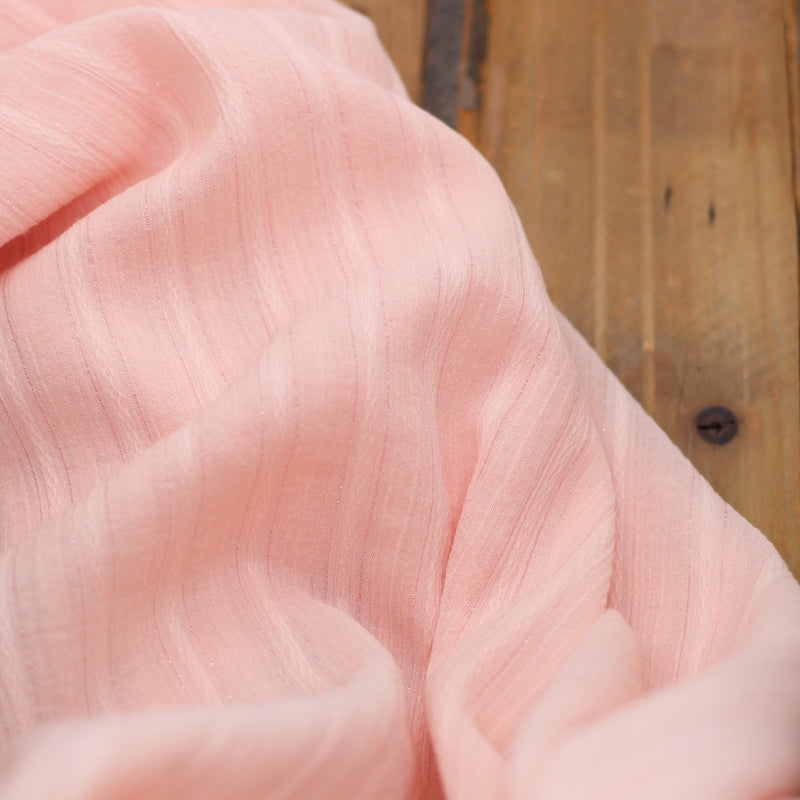 Tissu coton brodé LENORA - Lurex argent - Rose Saumoné (Vendu x10cm) Tissus Sélection Gaspard & Léonie | Gaspard et Léonie Tissus en ligne et Mercerie à Toulouse