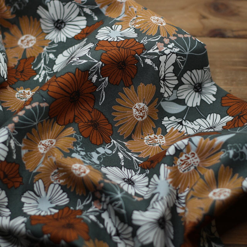 Tissu coton - FLOWER CHILD - Wallflower - COTTON AND STEEL (vendu x10cm) Tissus Cotton and Steel | Gaspard et Léonie Tissus en ligne et Mercerie à Toulouse