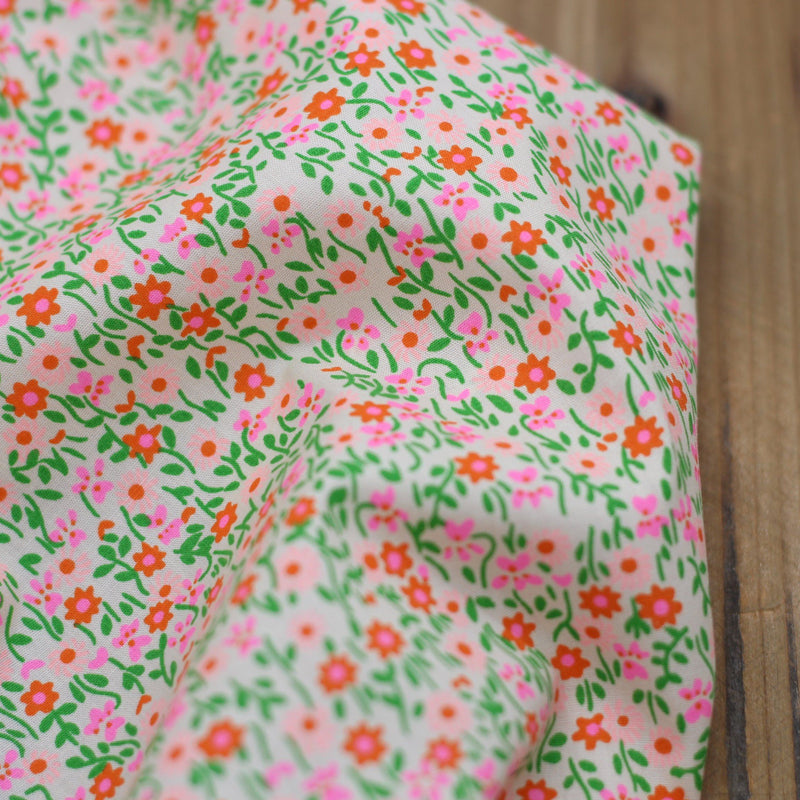 Tissu coton FLOWER POWER Rose (Vendu X10cm) Tissus PETIT PAN | Gaspard et Léonie Tissus Mercerie Toulouse