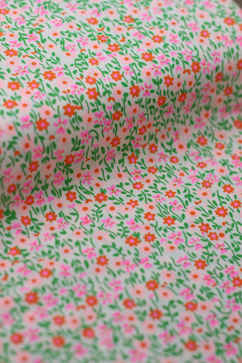 Tissu coton FLOWER POWER Rose (Vendu X10cm) Tissus PETIT PAN | Gaspard et Léonie Tissus Mercerie Toulouse