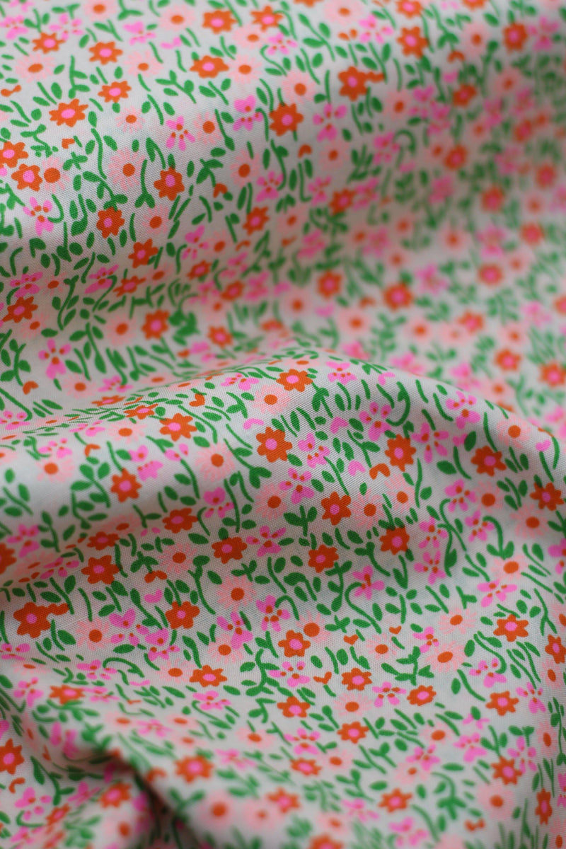 Tissu coton FLOWER POWER Rose (Vendu X10cm) Tissus PETIT PAN | Gaspard et Léonie Tissus Mercerie Toulouse