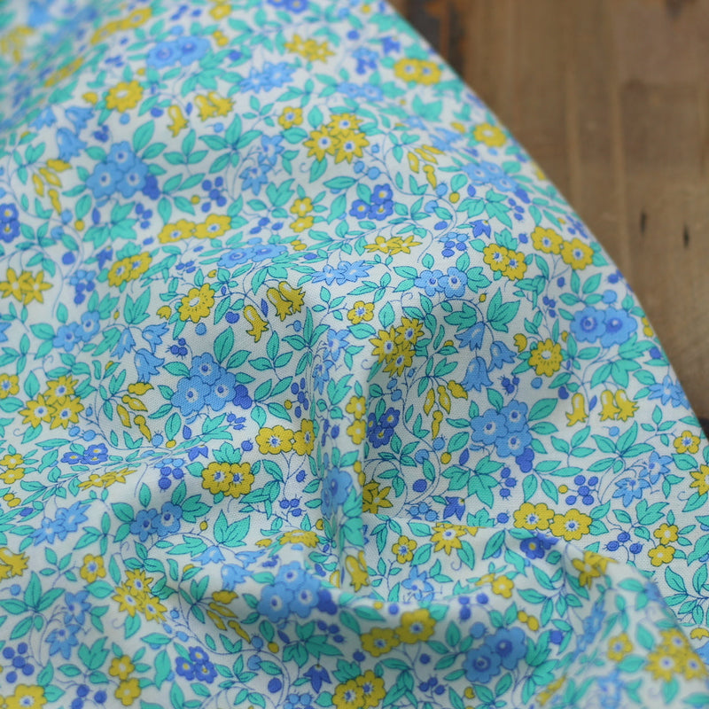 Tissu Coton FORGET ME NOT BLOSSOM - Liberty Fabrics (Vendu x10cm) Tissus LIBERTY Fabrics | Gaspard et Léonie Tissus en ligne et Mercerie à Toulouse