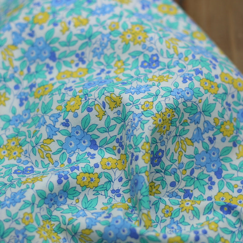 Tissu Coton FORGET ME NOT BLOSSOM - Liberty Fabrics (Vendu x10cm) Tissus LIBERTY Fabrics | Gaspard et Léonie Tissus en ligne et Mercerie à Toulouse
