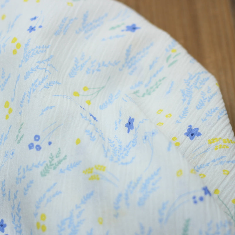 Tissu coton froissé - The Happy Florist Flowers - Blanc (Vendu x10cm) Tissus katia Fabrics | Gaspard et Léonie Tissus en ligne et Mercerie à Toulouse
