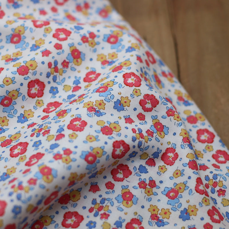 Tissu Coton - SEASIDE BLOSSOM- Liberty Fabrics (Vendu x10cm) Tissus LIBERTY Fabrics | Gaspard et Léonie Tissus en ligne et Mercerie à Toulouse