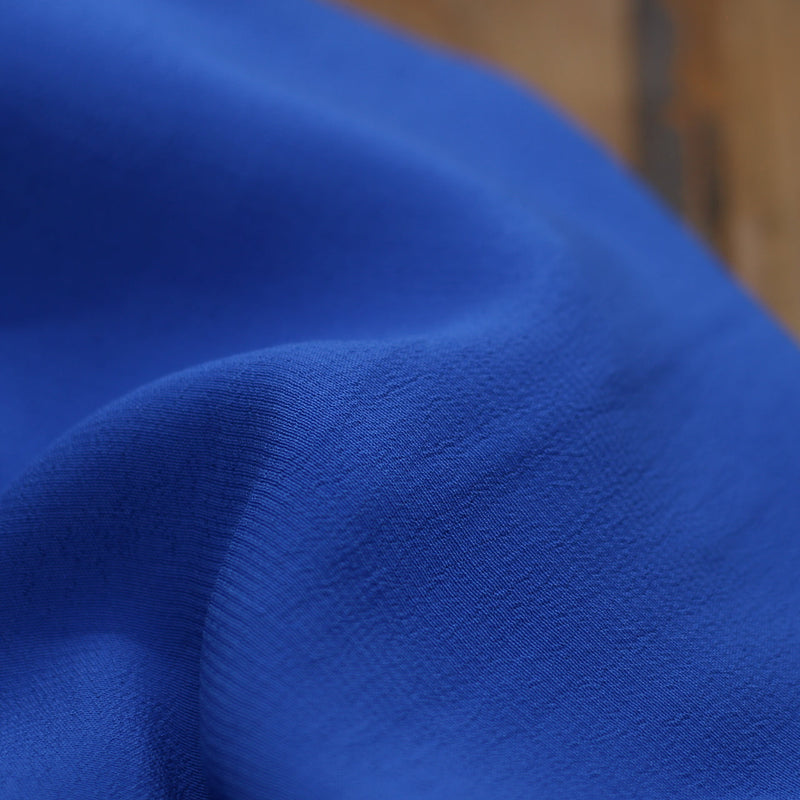 Tissu Crêpe de viscose Mousseline Uni - Bleu Royal (Vendu x10cm) Tissus Sélection Gaspard & Léonie | Gaspard et Léonie Tissus en ligne et Mercerie à Toulouse