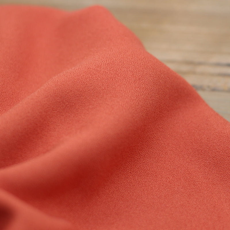 Tissu Crêpe de viscose Uni - Terracotta - VIKKI (Vendu x10cm) Tissus Sélection _FIBRE MOOD | Gaspard et Léonie Tissus en ligne et Mercerie à Toulouse