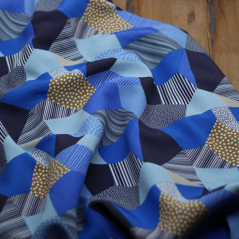 Tissu Crêpe - Galets - Bleu/Marine | Gaspard et Léonie (Vendu x10cm) Tissus Sélection Gaspard & Léonie | Gaspard et Léonie Tissus en ligne et Mercerie à Toulouse