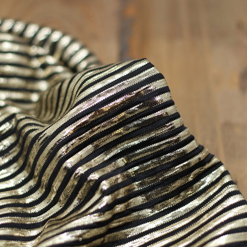 Tissu Crêpe Stripe M Gold - Noir (Vendu x10cm) Tissus Sélection Gaspard & Léonie | Gaspard et Léonie Tissus en ligne et Mercerie à Toulouse