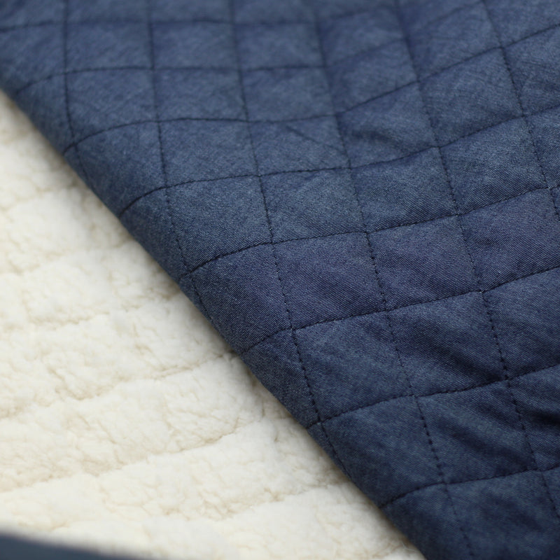 Tissu Denim Matelassé doublé Sherpa - Bleu (Vendu x10cm) REASSORT DEBUT OCTOBRE Tissus Sélection Gaspard & Léonie | Gaspard et Léonie Tissus en ligne et Mercerie à Toulouse