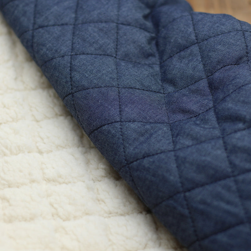 Tissu Denim Matelassé doublé Sherpa - Bleu (Vendu x10cm) REASSORT DEBUT OCTOBRE Tissus Sélection Gaspard & Léonie | Gaspard et Léonie Tissus en ligne et Mercerie à Toulouse