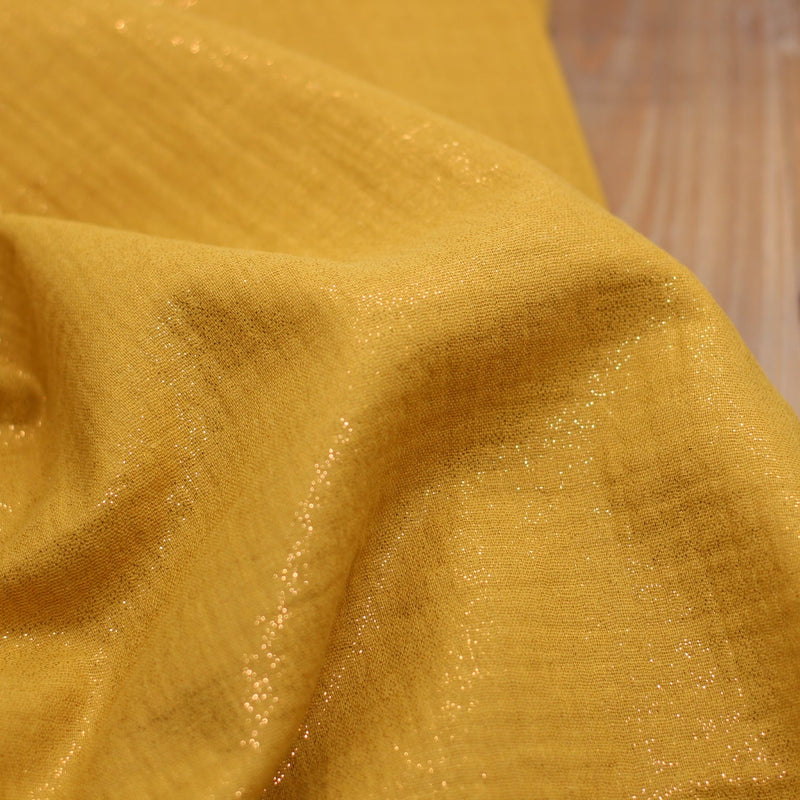 Tissu double gaze de coton - Jaune curry pailleté Or cuivré (Vendu x10cm) Tissus Sélection Gaspard & Léonie | Gaspard et Léonie Tissus en ligne et Mercerie à Toulouse