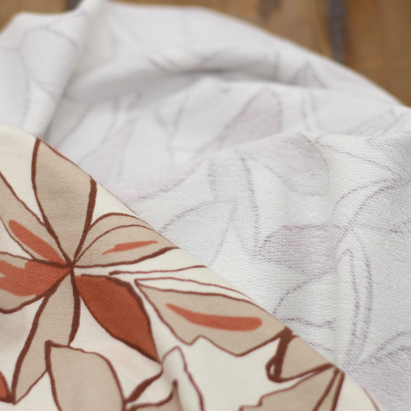 Tissu French Terry - Big flowers - Ecru - Poppy Designed for You (Vendu x10cm) Tissus POPPY Designed For You | Gaspard et Léonie Tissus en ligne et Mercerie à Toulouse