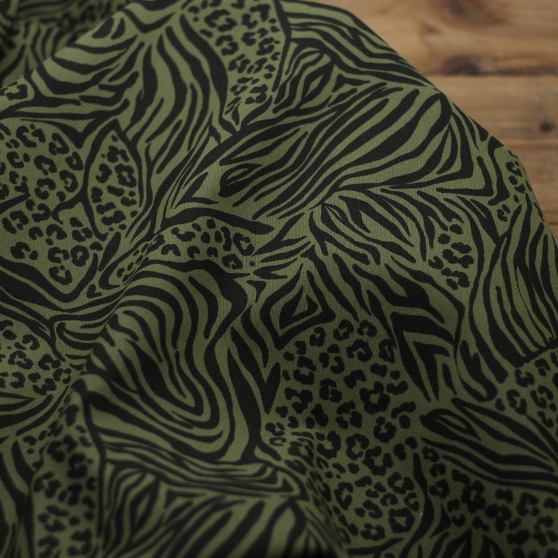 Tissu gabardine de coton Stretch- JUNGLE - Vert Kaki (Vendu x10cm) Tissus Sélection Gaspard & Léonie | Gaspard et Léonie Tissus en ligne et Mercerie à Toulouse