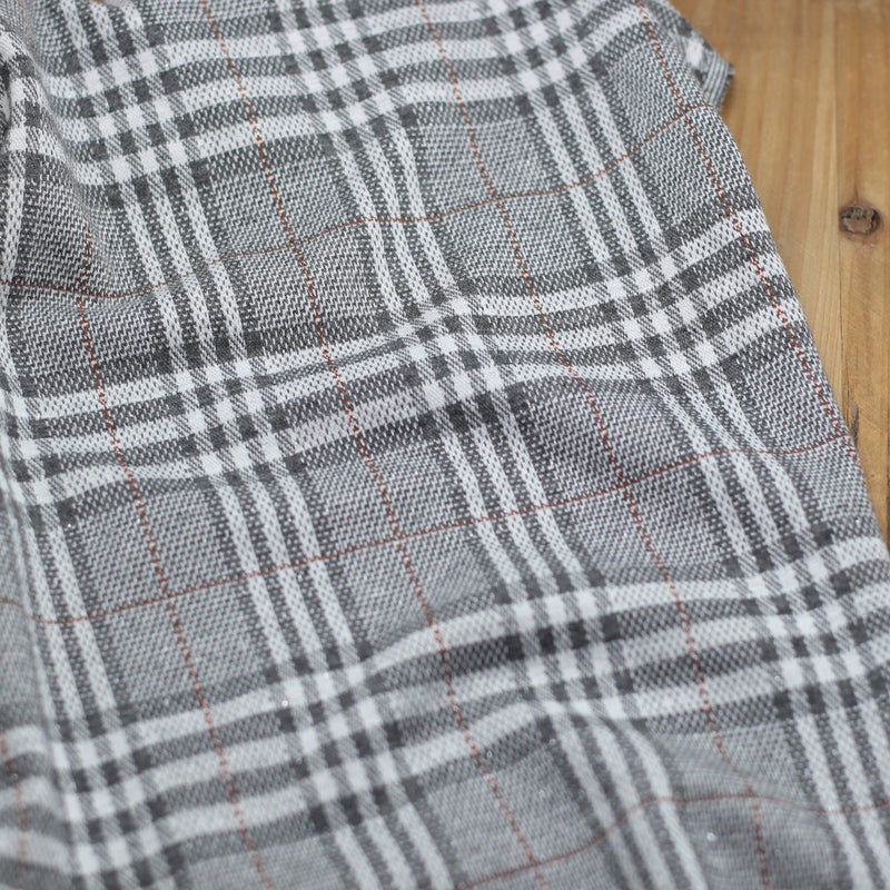 Tissu Jacquard TARTAN Gris - Lurex argent - Gris (Vendu x10cm) Tissus Sélection Gaspard & Léonie | Gaspard et Léonie Tissus Mercerie Toulouse