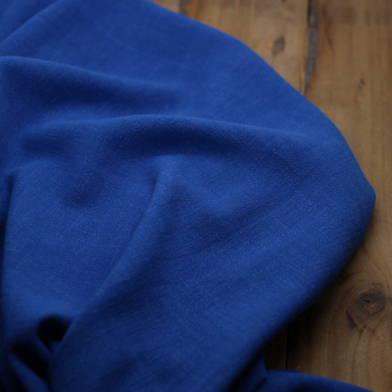 Tissu Lin Viscose Uni - Bleu roi (Vendu x10cm) Tissus Sélection Gaspard & Léonie | Gaspard et Léonie Tissus en ligne et Mercerie à Toulouse
