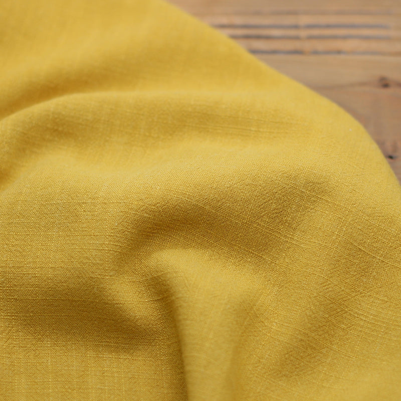 Tissu Lin Viscose Uni - Moutarde (Vendu x10cm) Tissus Sélection Gaspard & Léonie | Gaspard et Léonie Tissus en ligne et Mercerie à Toulouse