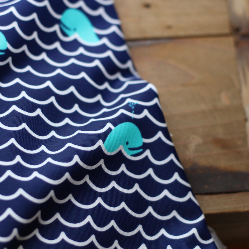 Tissu Lycra Maillot de Bain Imprimé - BALEINES (vendu x10cm) Tissus Sélection Gaspard & Léonie | Gaspard et Léonie Tissus en ligne et Mercerie à Toulouse