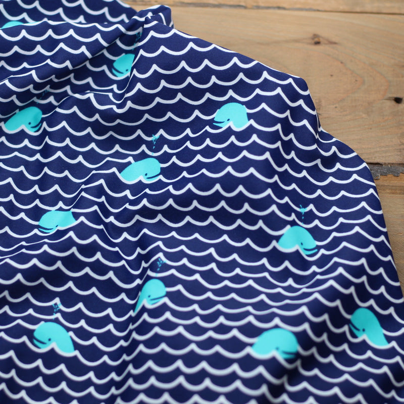 Tissu Lycra Maillot de Bain Imprimé - BALEINES (vendu x10cm) Tissus Sélection Gaspard & Léonie | Gaspard et Léonie Tissus en ligne et Mercerie à Toulouse
