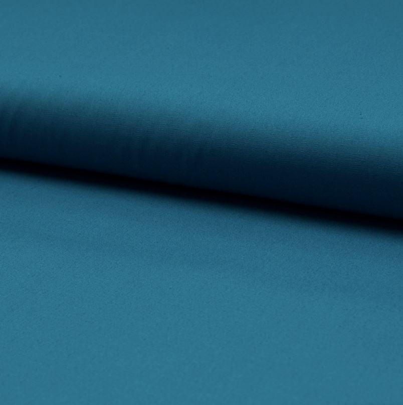 Tissu popeline de coton uni bleu Pétrole (Vendu x10cm) Tissus Sélection Gaspard & Léonie | Gaspard et Léonie Tissus en ligne et Mercerie à Toulouse