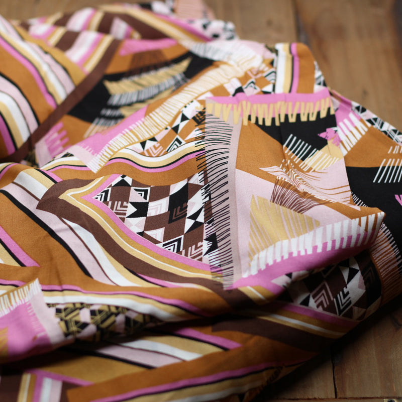 Tissu Popeline de viscose - RETRO GRAPHIC - Rose (Vendu x10cm) Tissus Sélection Gaspard & Léonie | Gaspard et Léonie Tissus en ligne et Mercerie à Toulouse