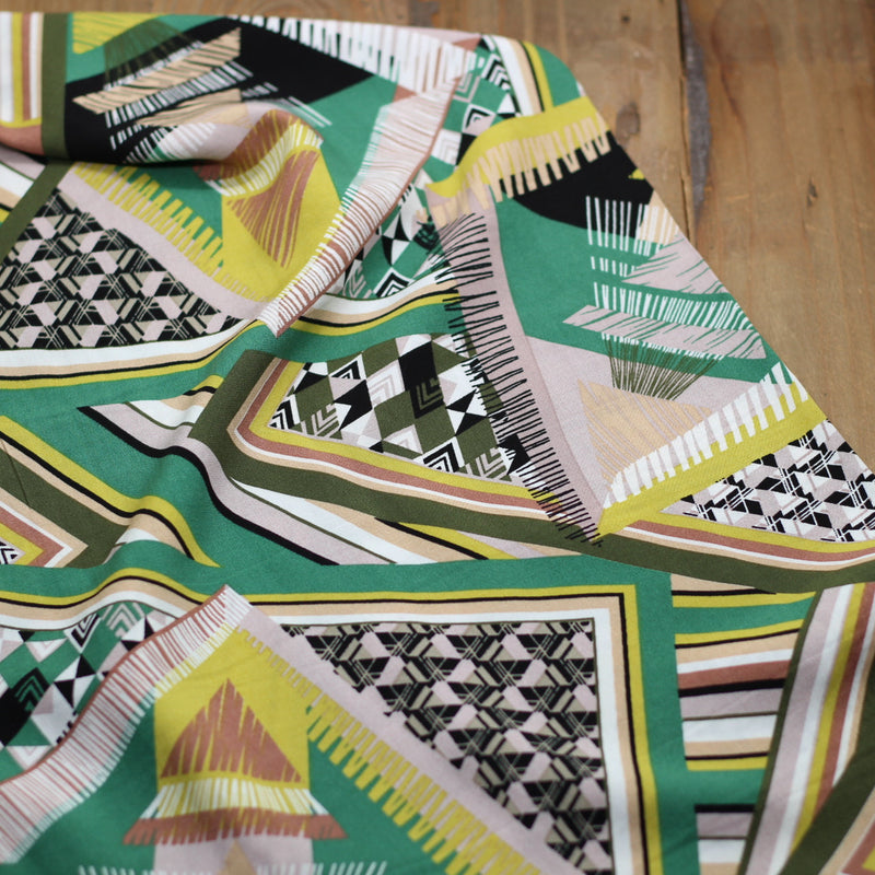 Tissu Popeline de viscose - RETRO GRAPHIC - Vert (Vendu x10cm) Tissus Sélection Gaspard & Léonie | Gaspard et Léonie Tissus en ligne et Mercerie à Toulouse