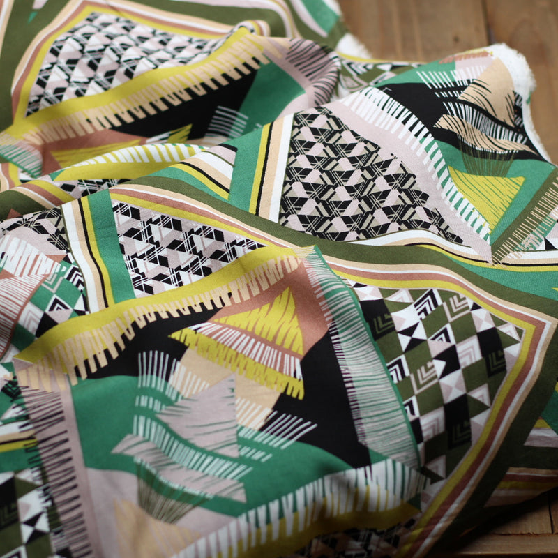 Tissu Popeline de viscose - RETRO GRAPHIC - Vert (Vendu x10cm) Tissus Sélection Gaspard & Léonie | Gaspard et Léonie Tissus en ligne et Mercerie à Toulouse