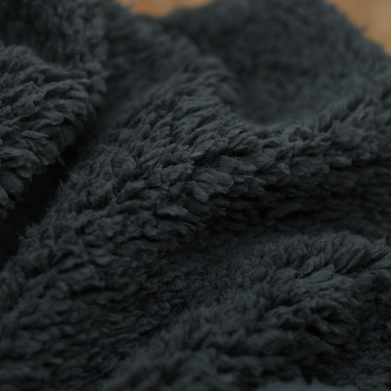 Tissu Sherpa - Gris foncé (Vendu x10cm) Tissus Sélection Gaspard & Léonie | Gaspard et Léonie Tissus en ligne et Mercerie à Toulouse