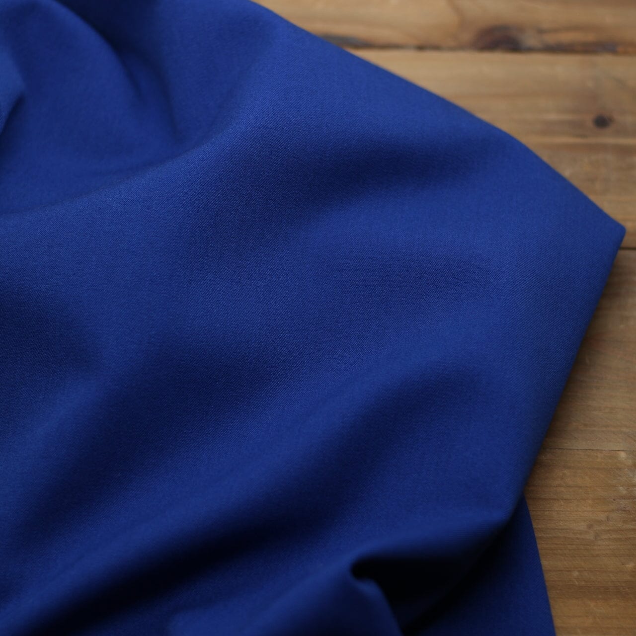 Tissu Twill Uni Stretch- Bleu roi (Vendu x10cm) Tissus Sélection Gaspard & Léonie | Gaspard et Léonie Tissus en ligne et Mercerie à Toulouse