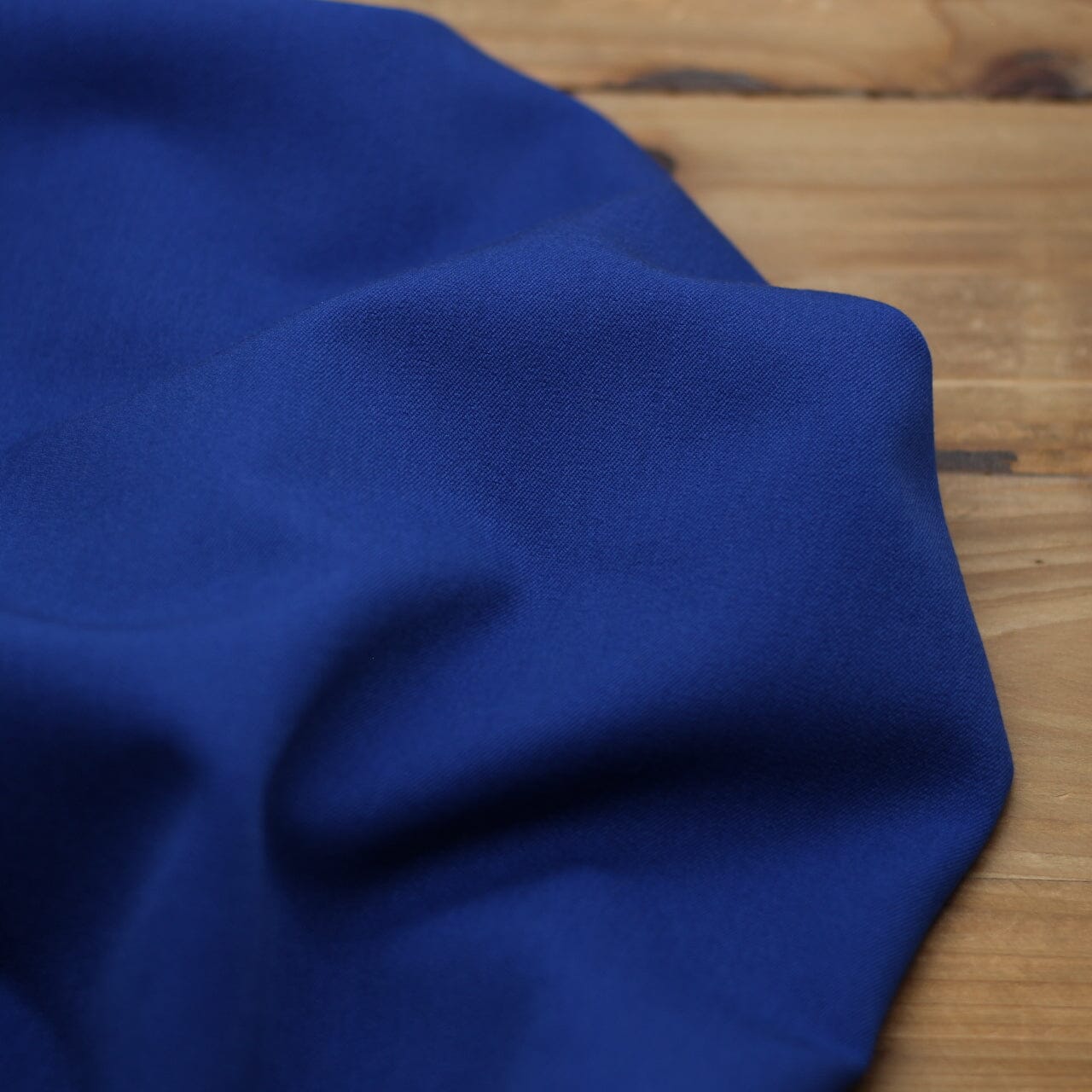 Tissu Twill Uni Stretch- Bleu roi (Vendu x10cm) Tissus Sélection Gaspard & Léonie | Gaspard et Léonie Tissus en ligne et Mercerie à Toulouse