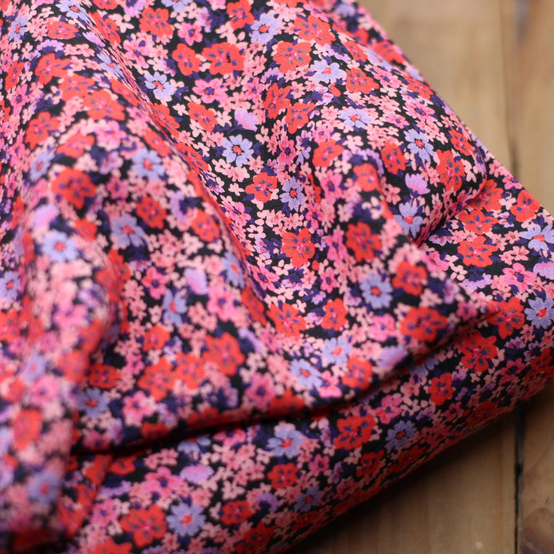 Tissu Viscose - FLEURETTE - Noir (Vendu x10cm) Tissus Sélection Gaspard & Léonie | Gaspard et Léonie Tissus en ligne et Mercerie à Toulouse